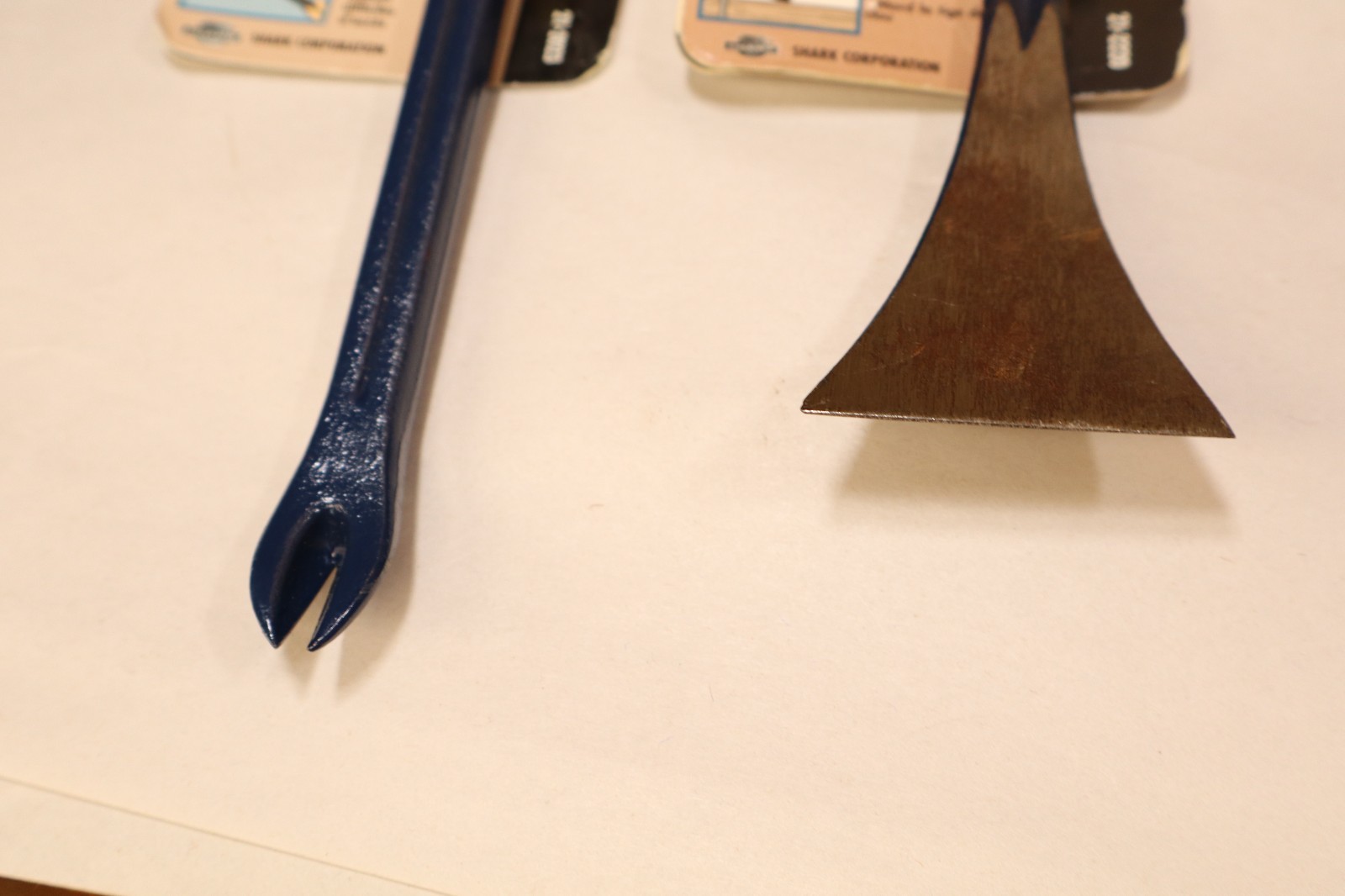 2 Shark Corp Shark Grip tools Prybar 8" Nail Puller 9"