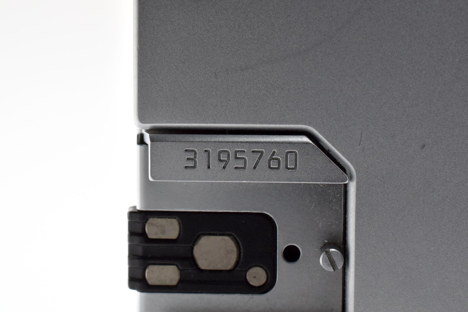 [Top MINT] Leica M8 Silver 10.3MP Digital Rangefinder Camera From JAPAN