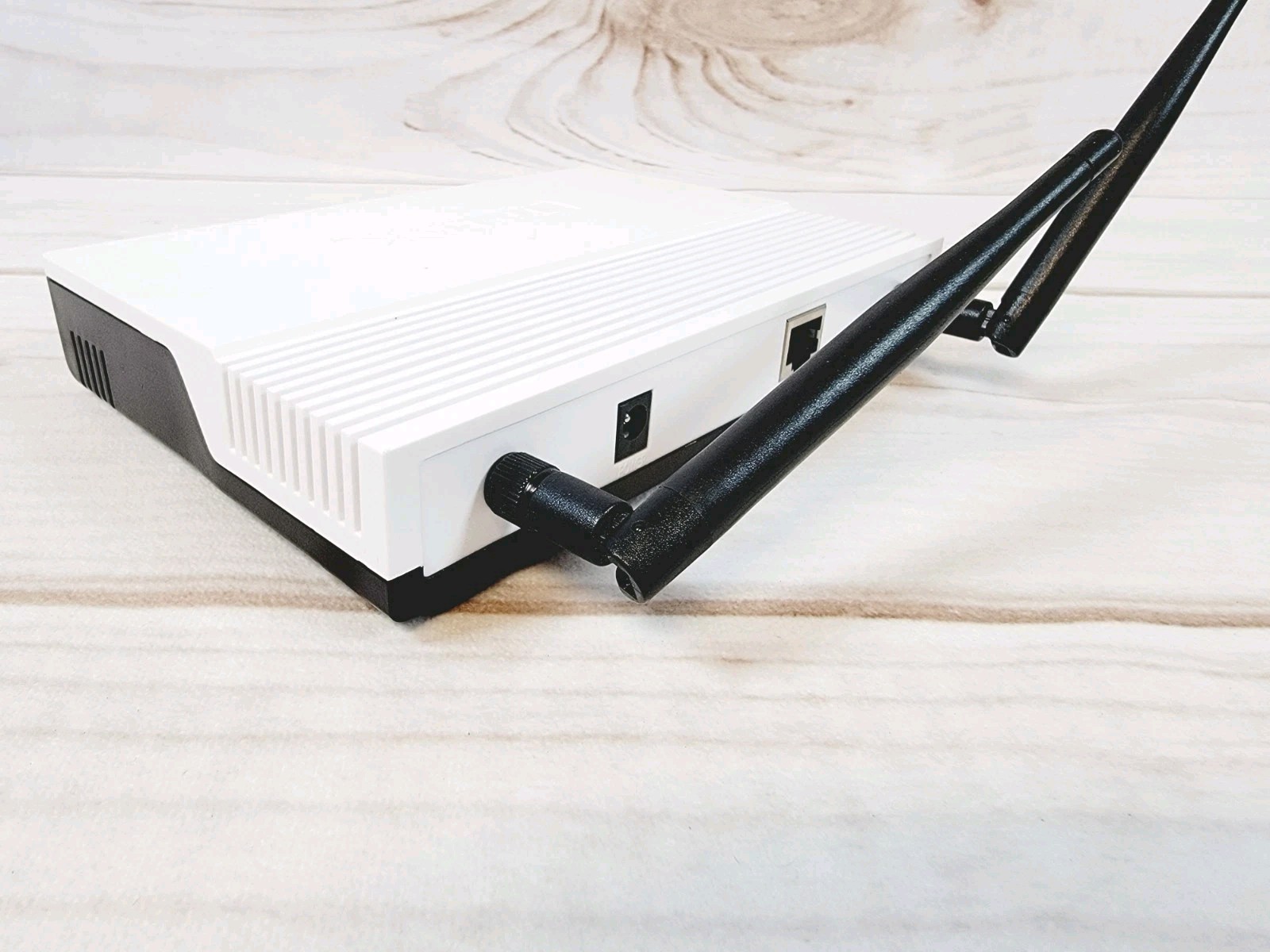 TP Link WiFi Wireless N Access Point TL-WA801ND 300Mbps Tested