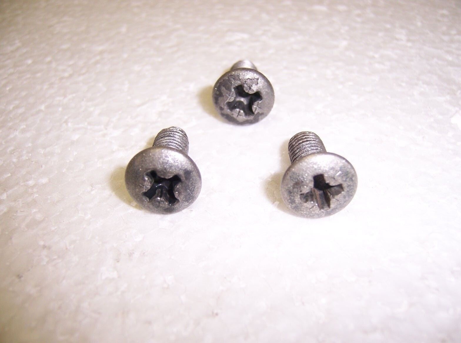 DOOR LATCH BOLTS 3 CLEANED 1978 - 1987 EL CAMINO MONTE CARLO MALIBU UB3212.3
