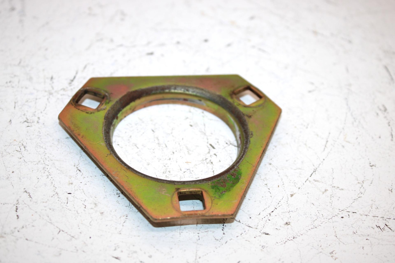 01 Arctic Cat Z 440 Sno Pro Oem Triangle Bearing Flange Plate 0602-198 Q1417