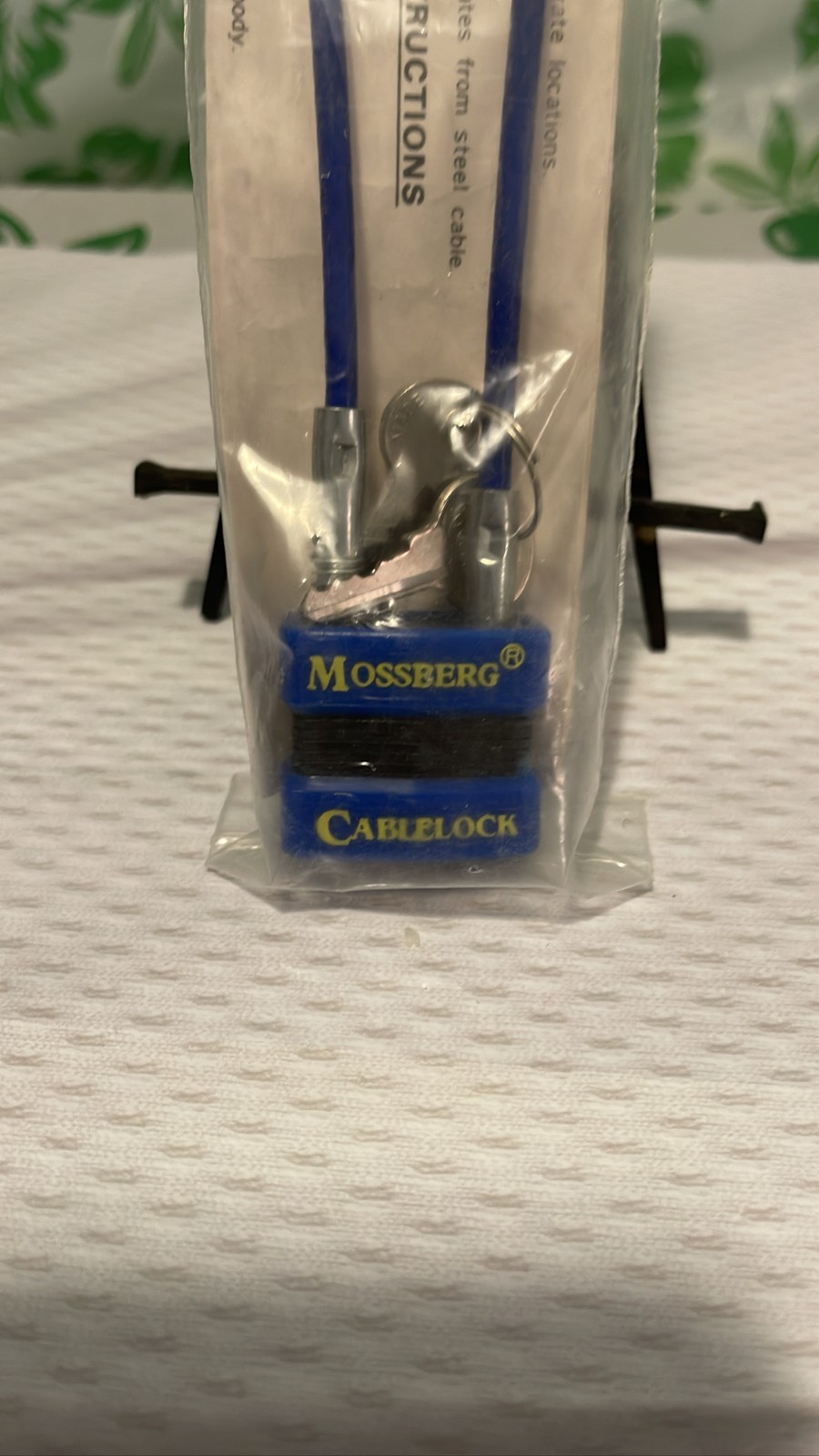 Mossberg Blue Cable Lock Rifle Firearm Safety w/ 2 Keys
