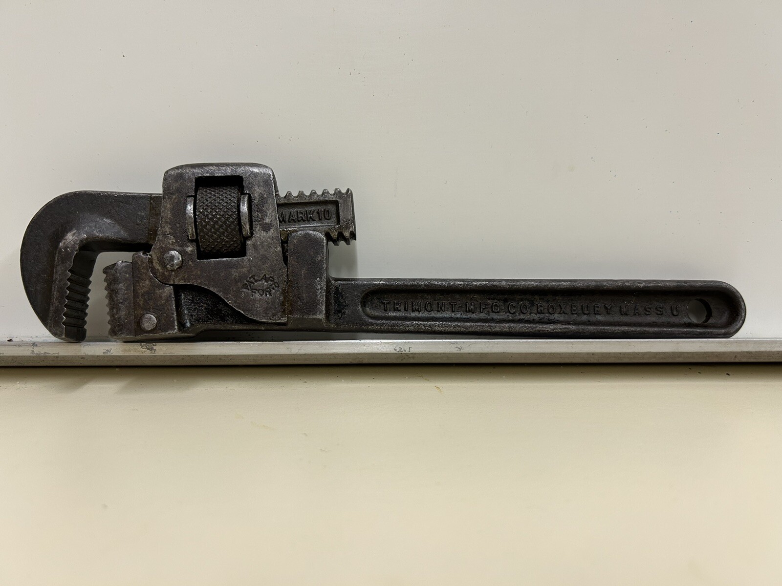 Vintage Trimont Trimo 10 Pipe Wrench Roxbury Massachusetts  U.S.A.