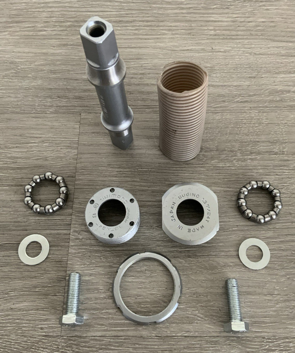 SUGINO SHIMANO BOTTOM BRACKET BRITISH THREADING 68 MM X 115 MM