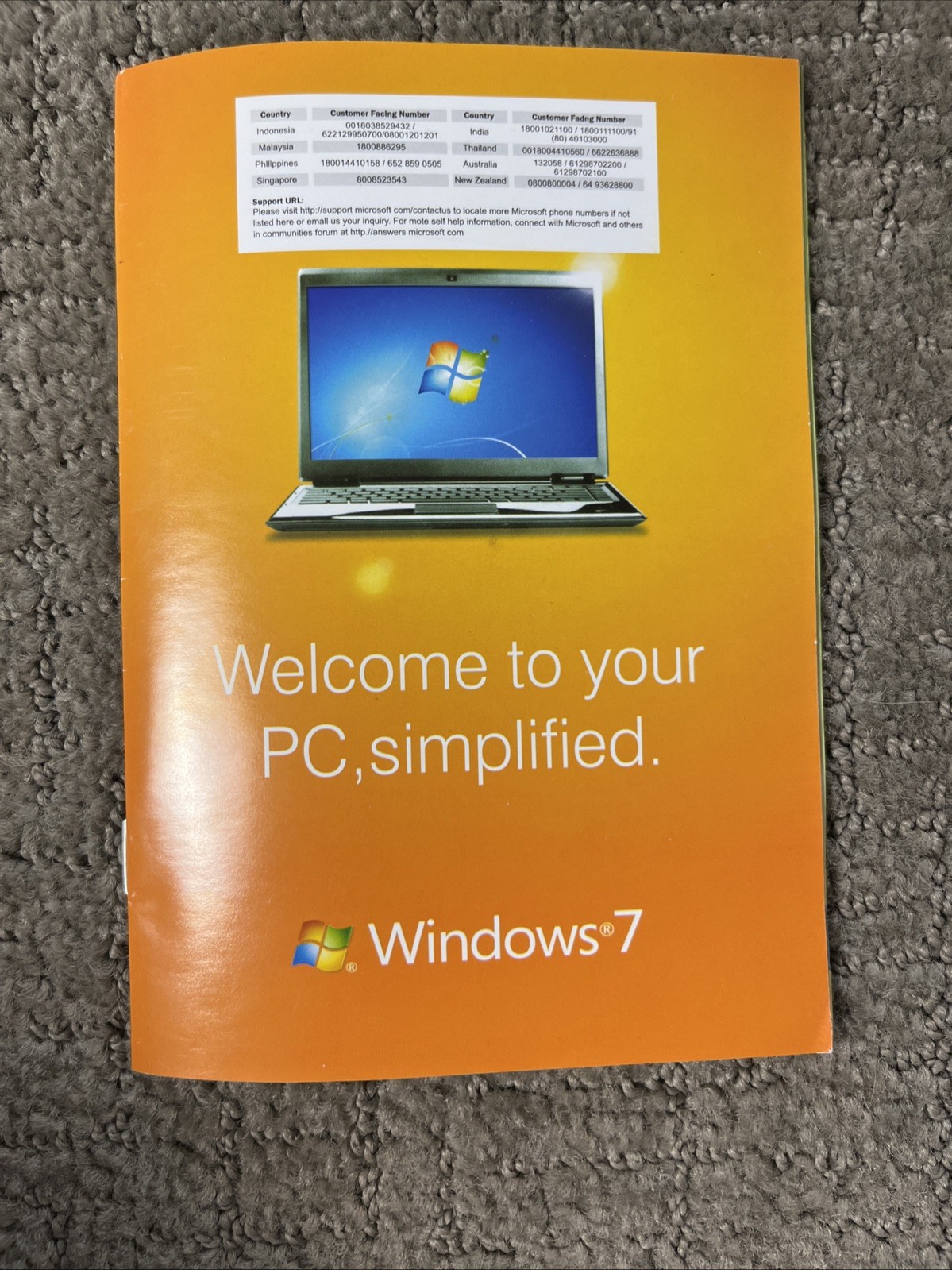Microsoft Windows 7 Ultimate 32 Bit and 64 Bit DVDs Box License Key