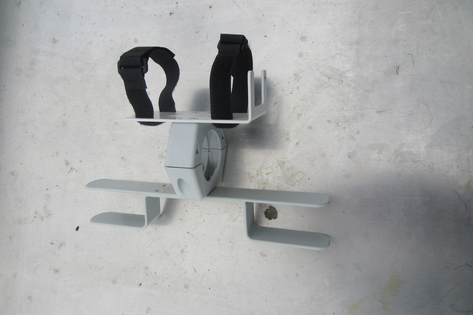 A103 GCX POWER SUPPLY HOLSTER ME004759A FOR ROLL STAND 2" PATIENT MONITOR STAND