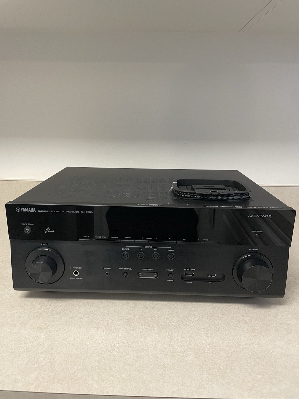 Yamaha RX-A750 AVENTAGE 7.2 Channel A/V Receiver Audio HDMI Bluetooth