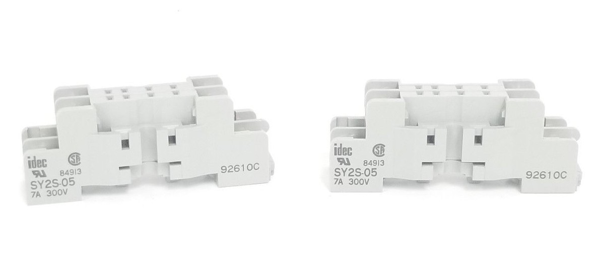 LOT OF 2 NEW IDEC SY2S-05 RELAY SOCKETS 7A, 300V, SY2S05