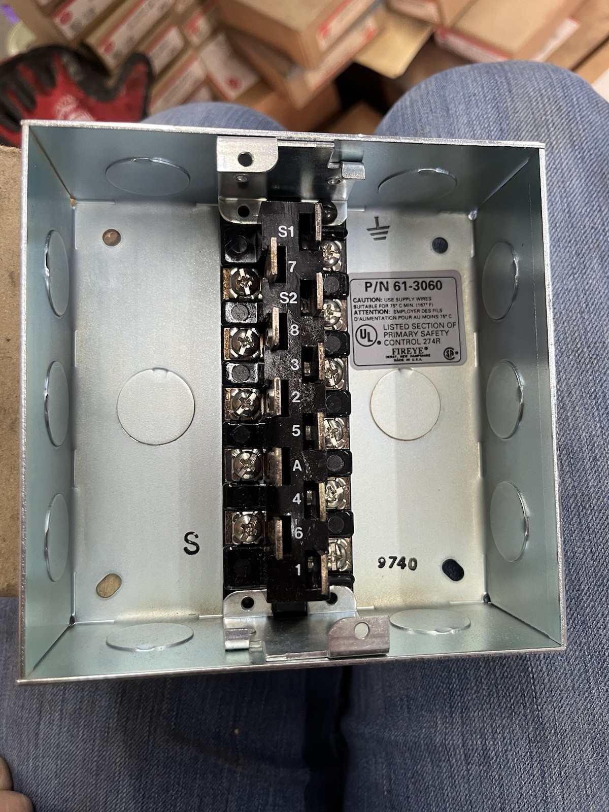 Fireye 61-3060 Closed Wiring Base M-series