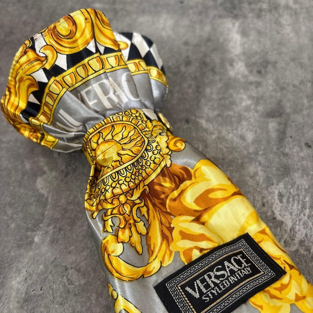 Vintage Gianni Versace Baroque Gold pattern foldable umbrella Authentic Used