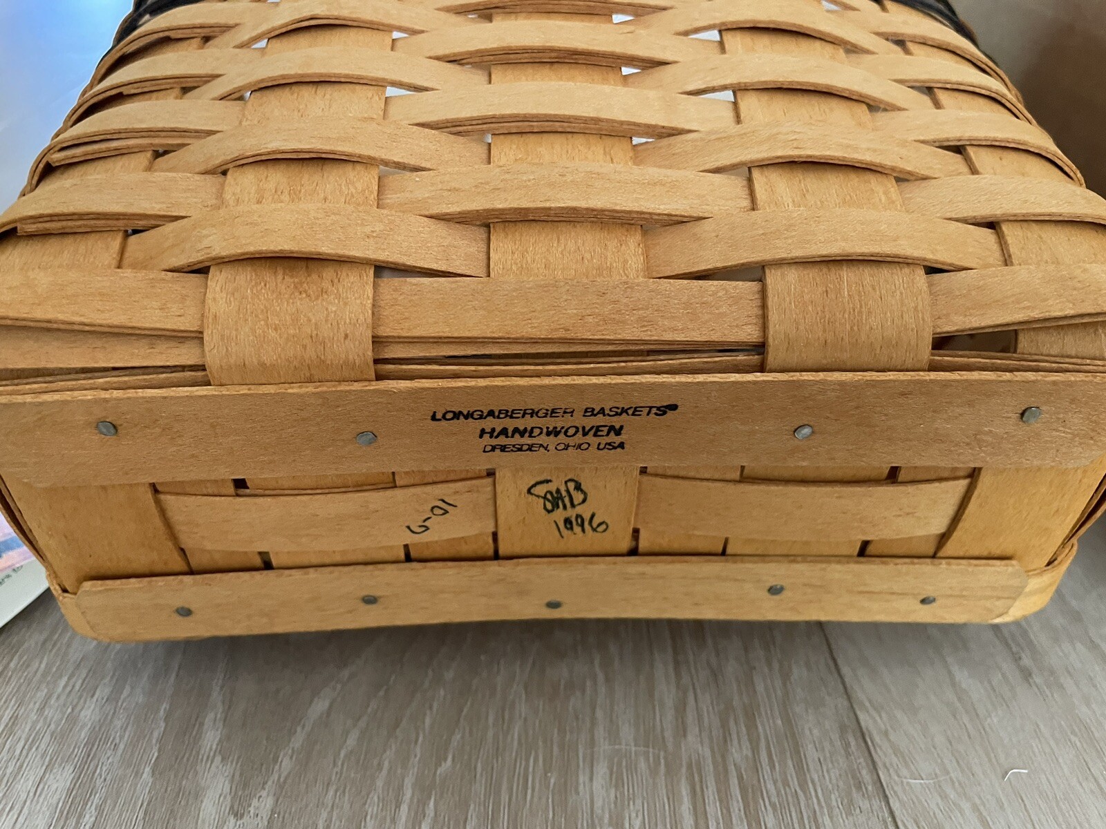 Longaberger 1996 Charter Membership Basket 62839 and Box