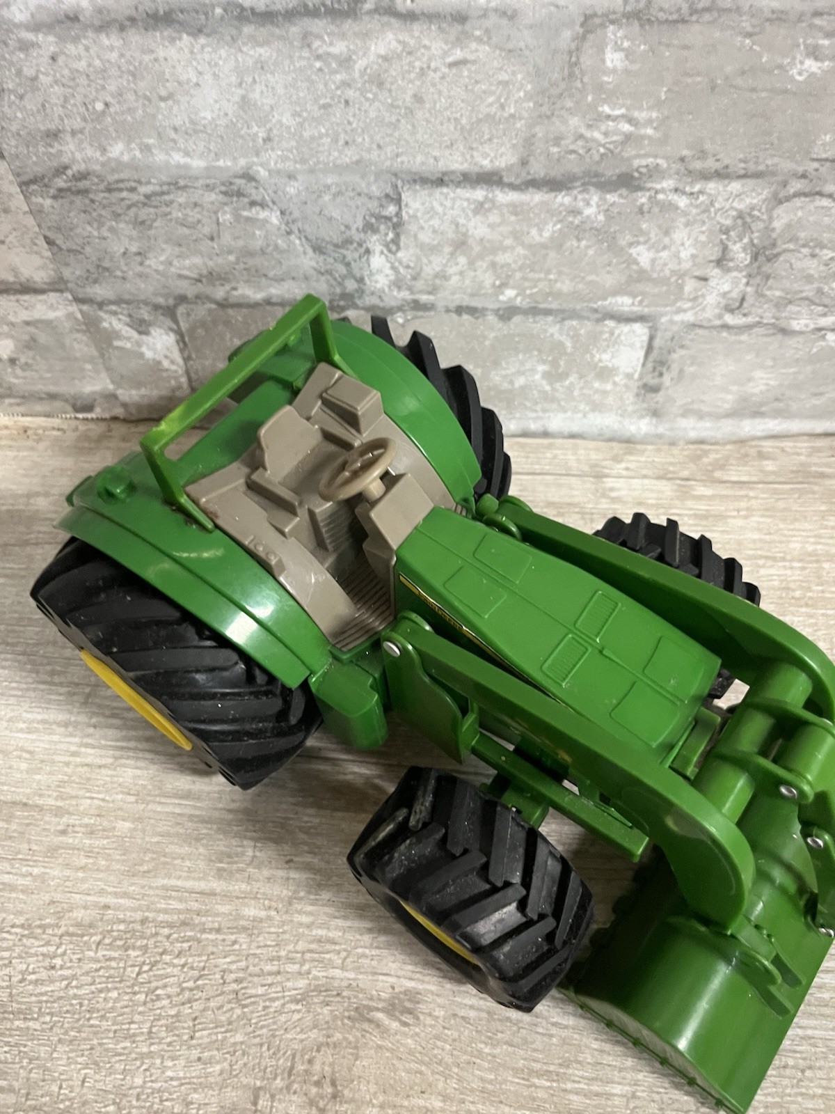 Ertl John Deere Toy Front Loader