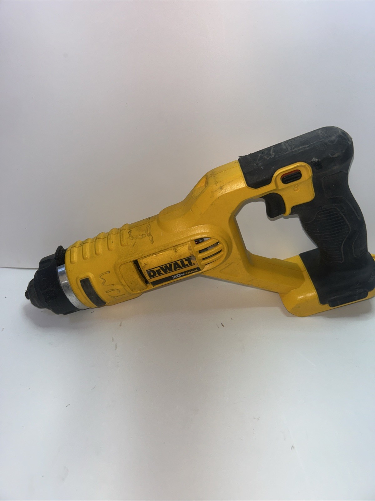 Dewalt DCS491 20V Cordless Shear Swivel (MISSING SHEARS) Working