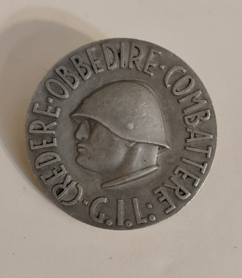 Military WW2 Badge ITALIAN  Youth Mussolini F. M. Lorioli Fratellli Milano Roma