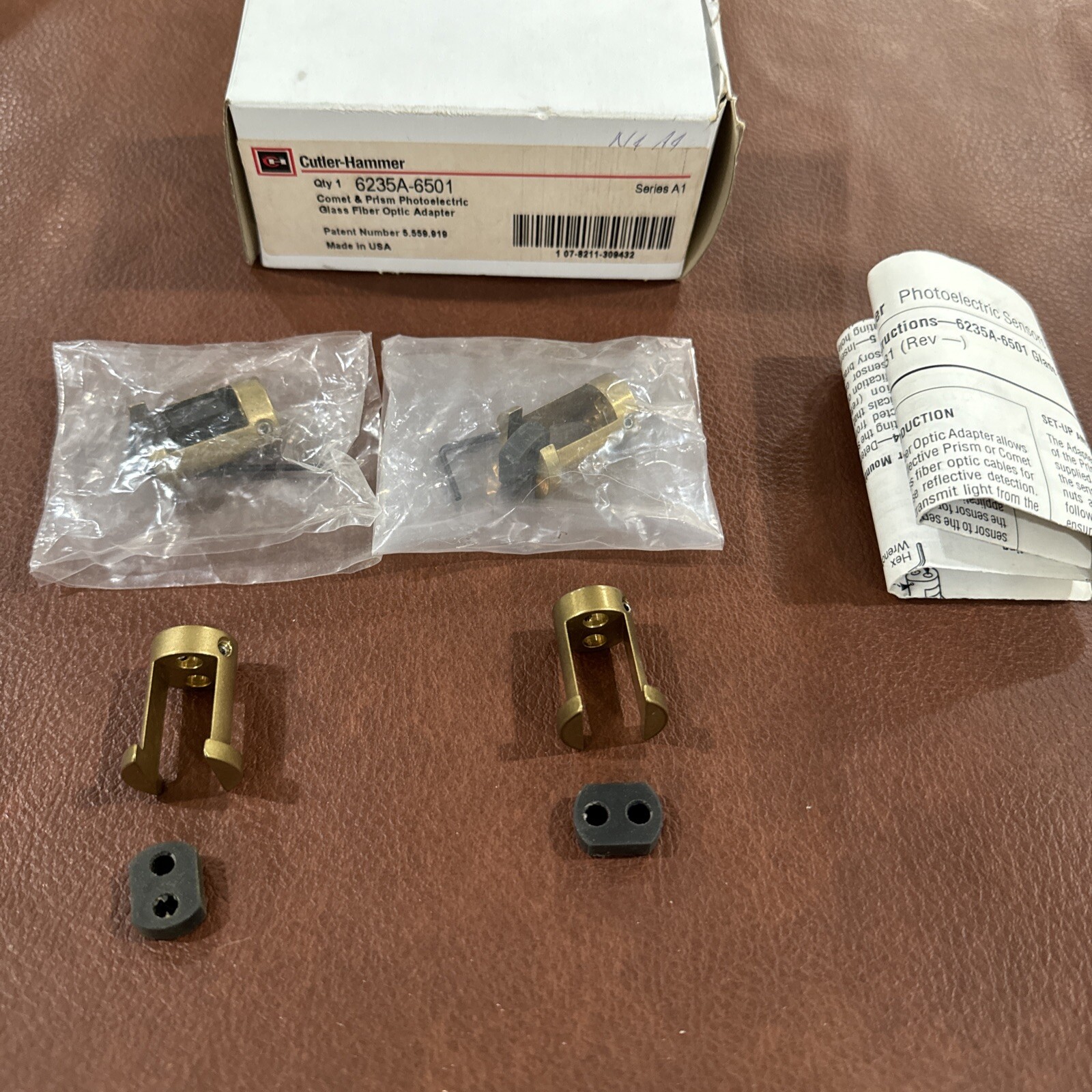 4x CUTLER HAMMER FIBER OPTIC ADAPTER  PN: 6235A-6501 #JB-CV-1