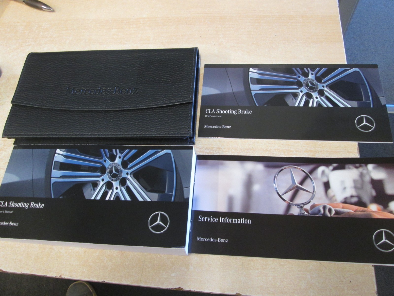 MERCEDES CLA SHOOTING BREAKE OWNERS  / HANDBOOK / MANUAL 2023 PACK