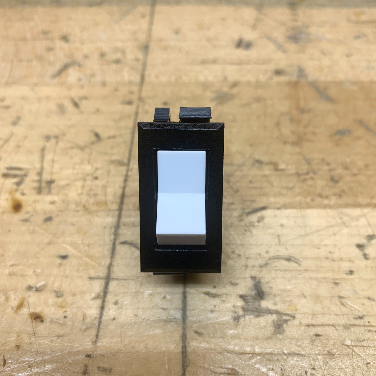 Standby or Power Switch for 70s Ampeg & Traynor -  SPST - White w/ Black Bezel