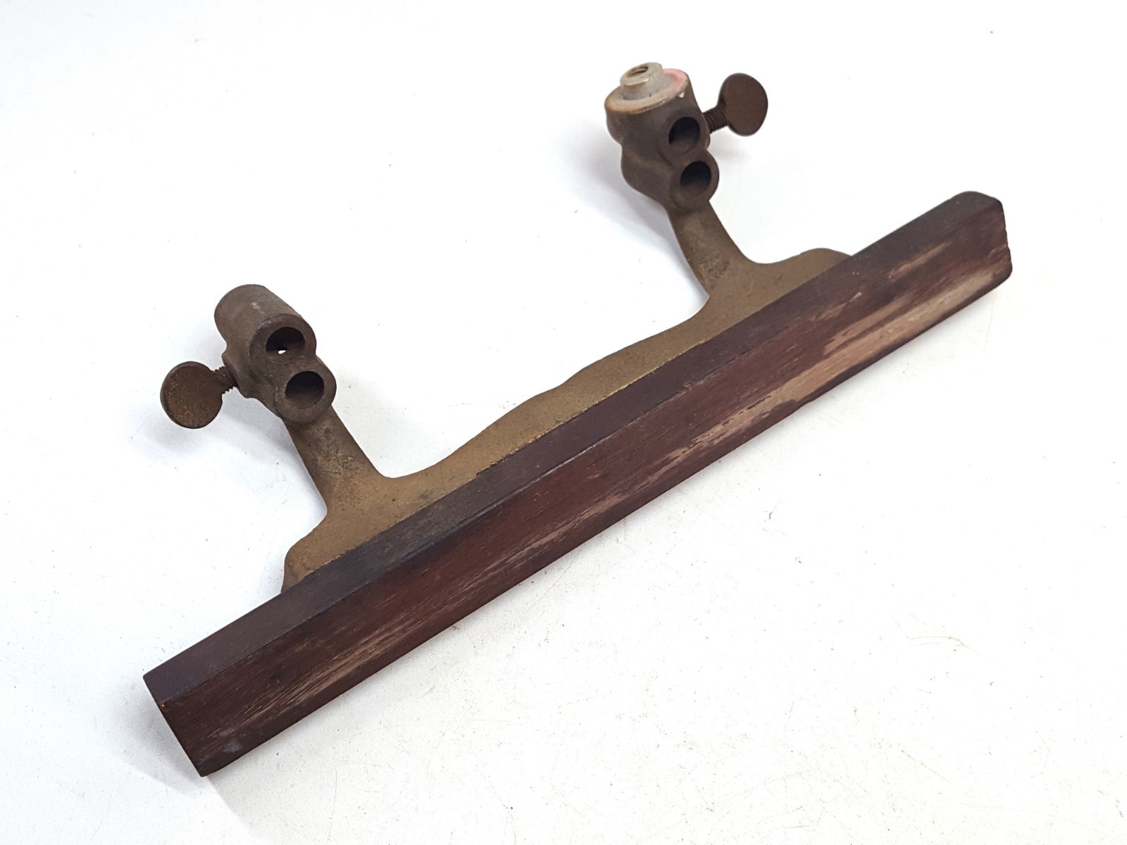5639 Sargent No. 1080; Fence with Thumb Screws and Guard Plate