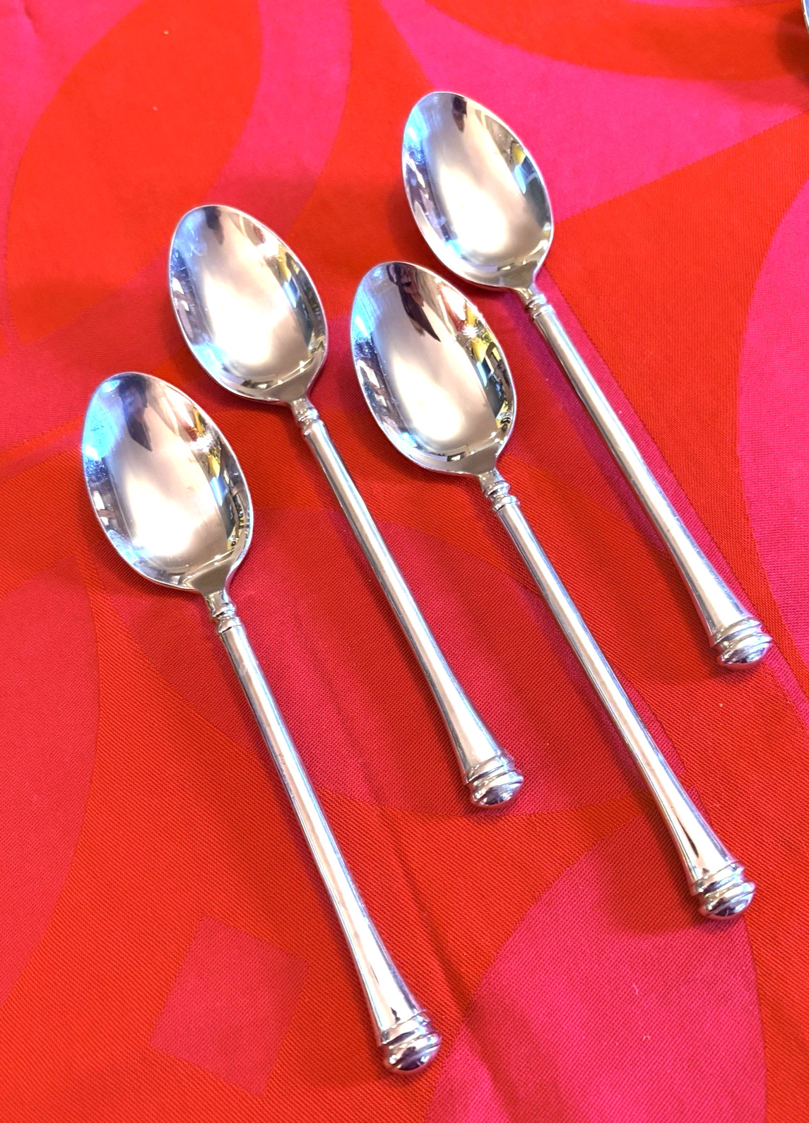 Royal  Doulton Contempo Lines Heel Tip Glossy 18/10  4-Place Oval Spoons 7 3/4"