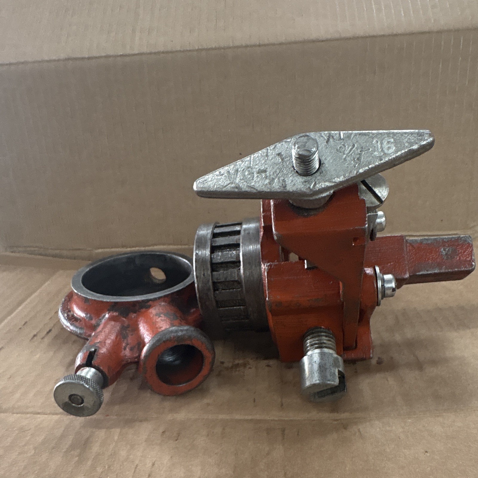 2” Victaulic pipe groover with yoke