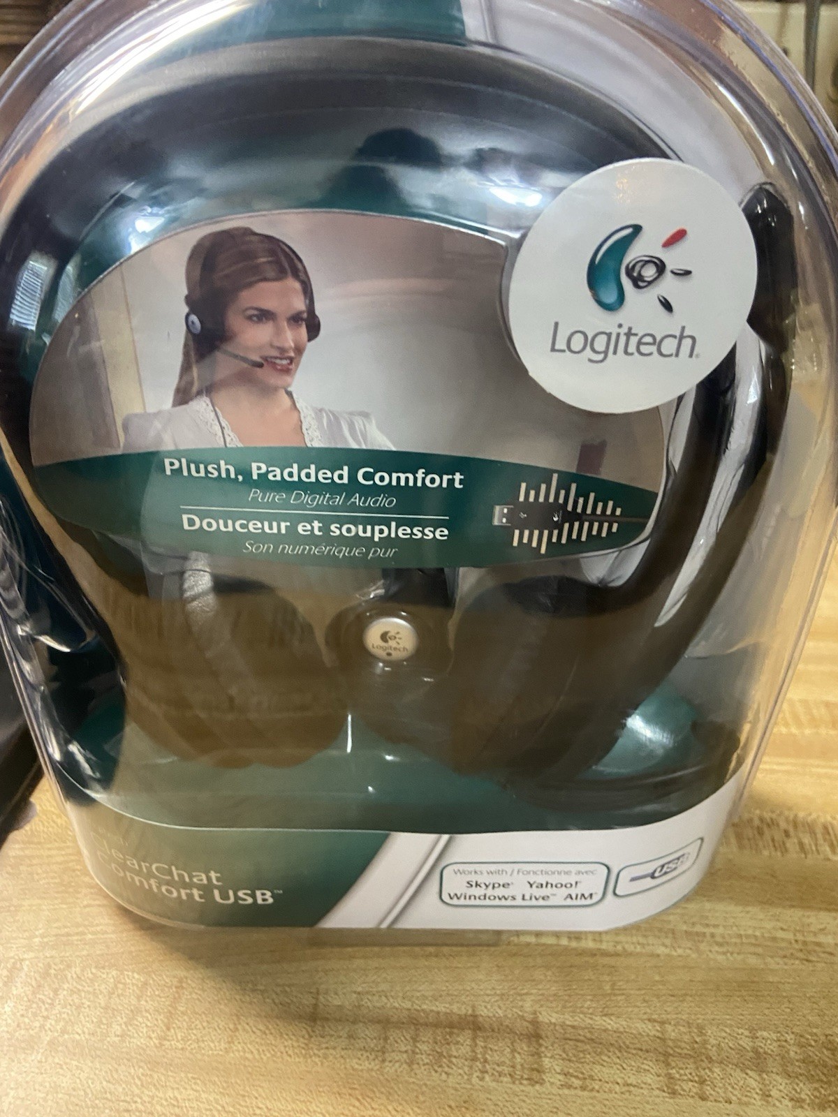 Logitech ClearChat Comfort USB Headset with Noise Cancelling Microphone SEALED