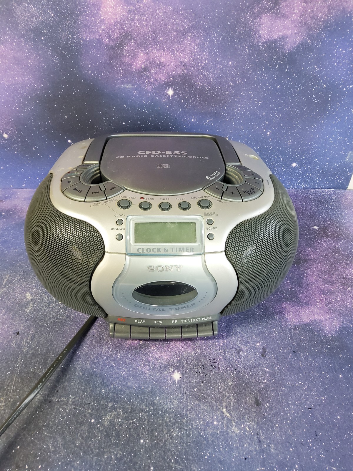 Sony CFD-E55 CD, FM/AM Radio, Tape, Boombox  Works