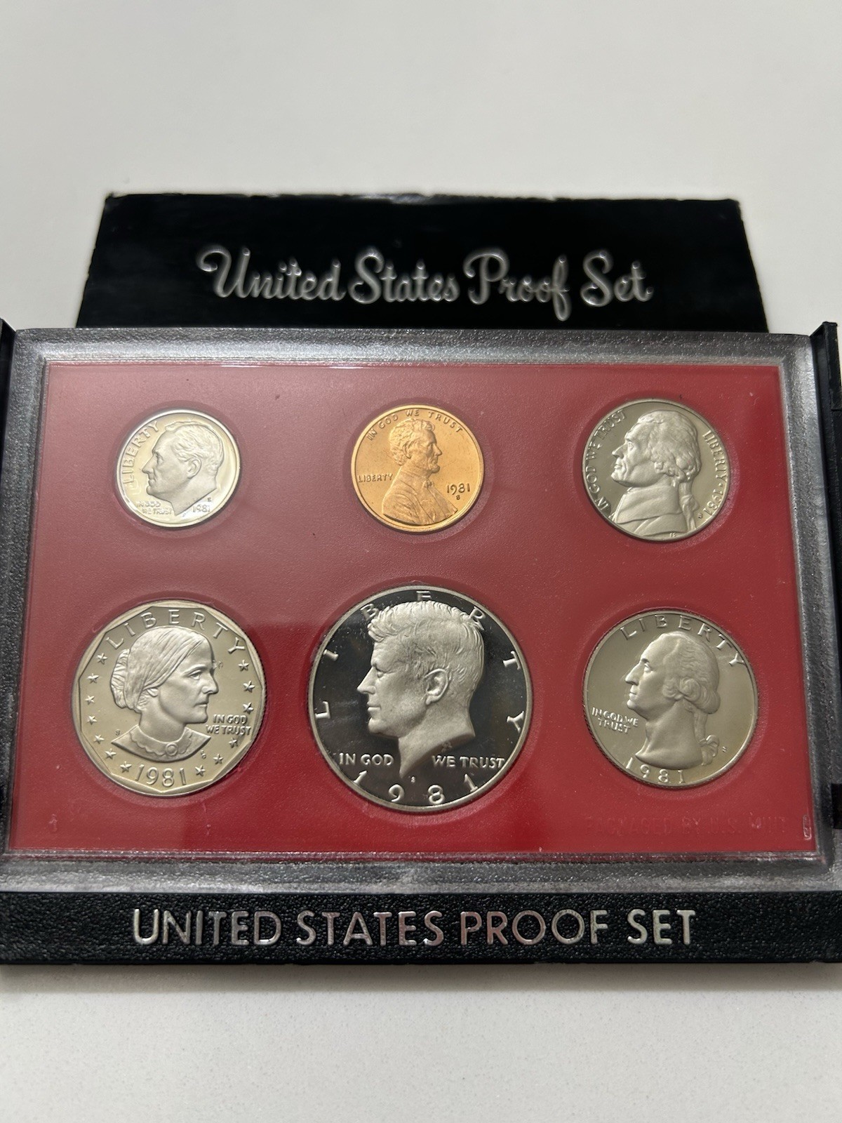 1981 United States Proof Set Original Holder & Black Envelope