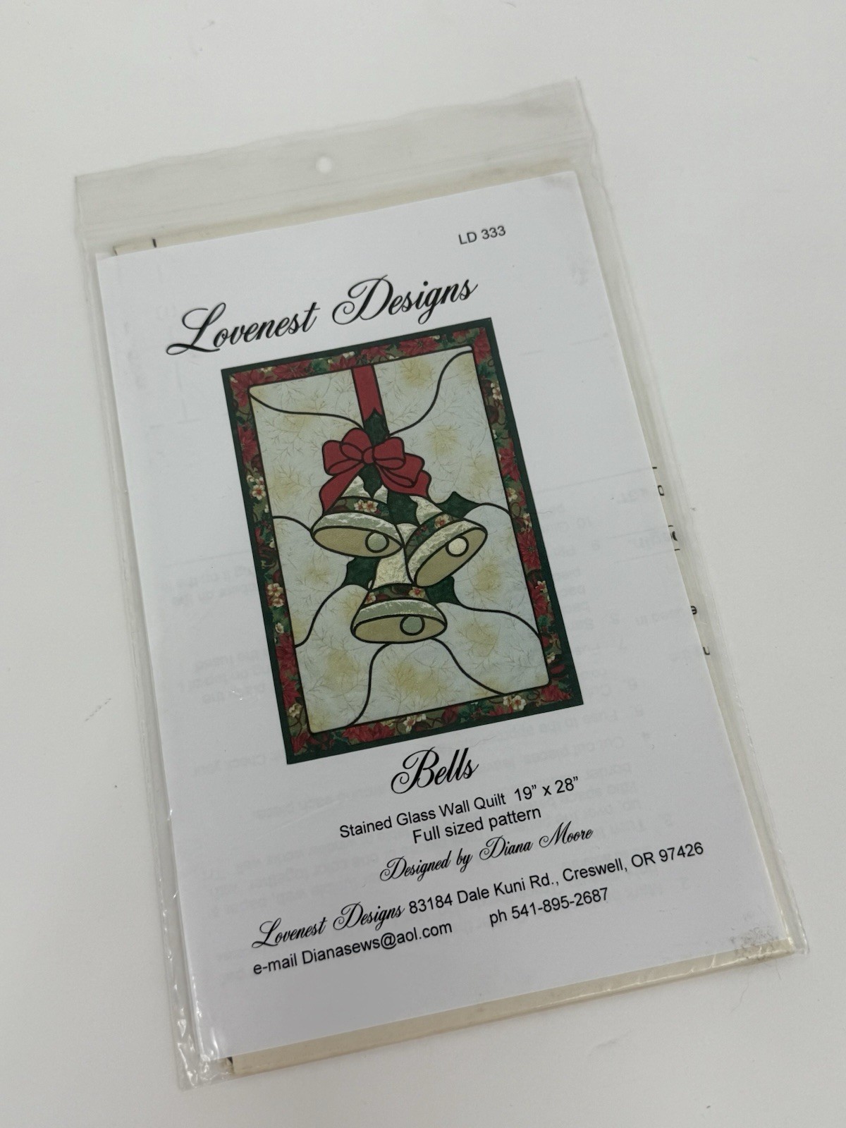 Lovenest Designs “Bells” Stained Glass Wall Quilt Pattern 19“ X 28“ NEW