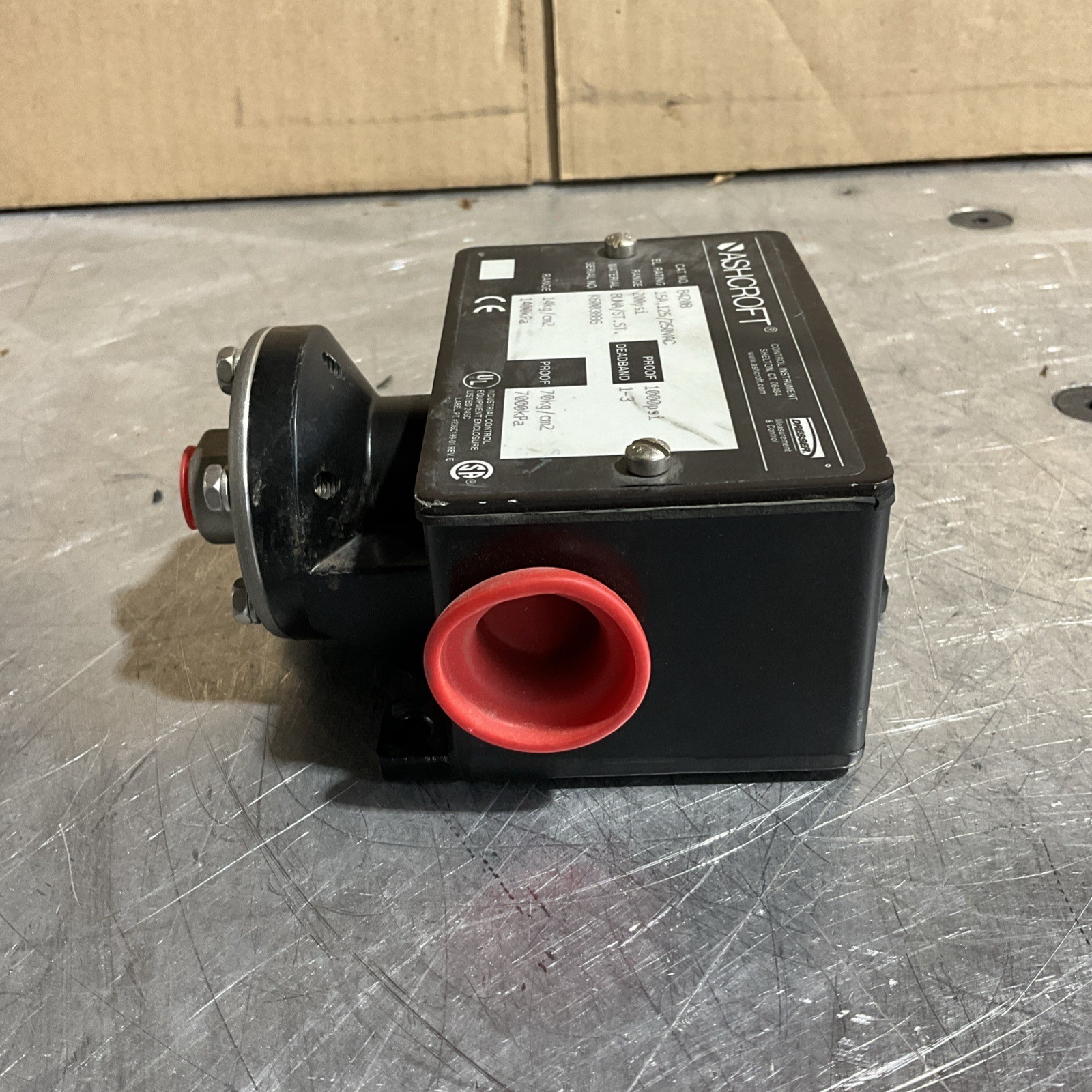 ASHCROFT B420B PRESSURE SWITCH 100PSI NOS
