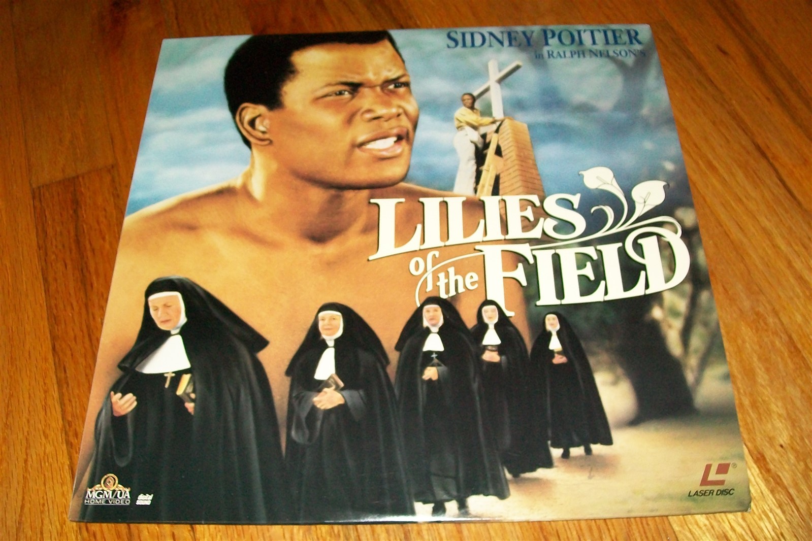 LILIES OF THE FIELD Laserdisc LD EXCELLENT VERY RARE SIDNEY POITIER W/TRAILER