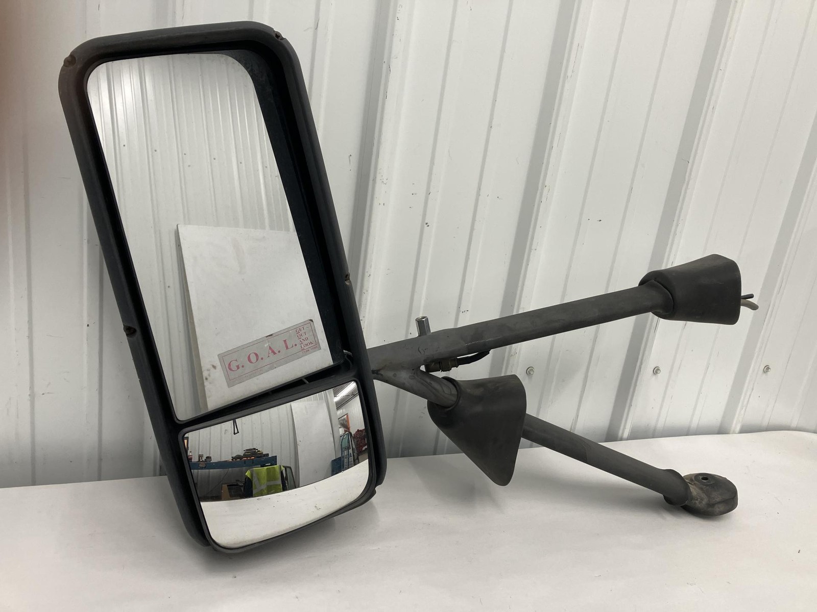 2008-2027 Kenworth T370 POLY Left/Driver Door Mirror - Used