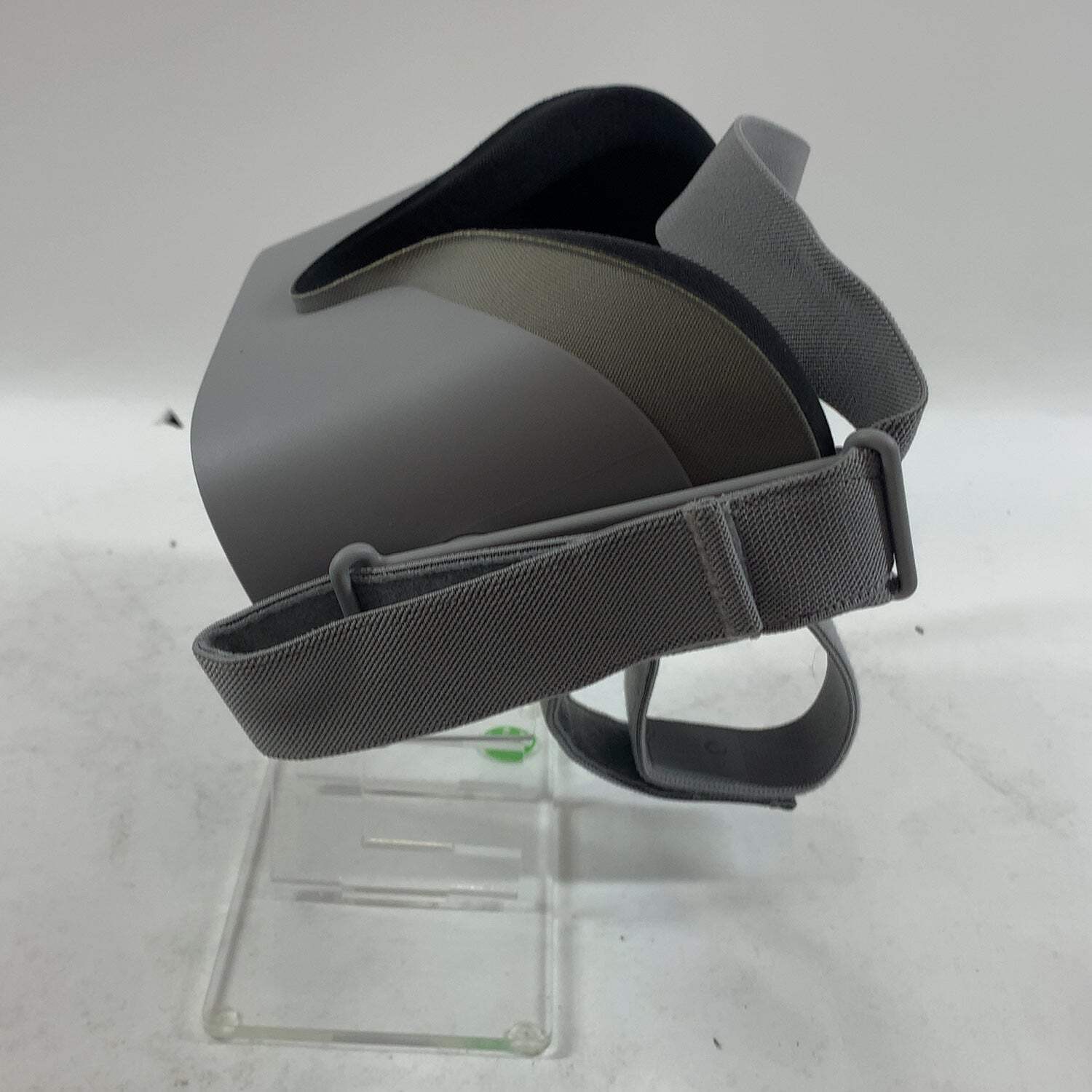 Oculus Go 32GB Standalone All-in-One VR Headset 301-00102-01