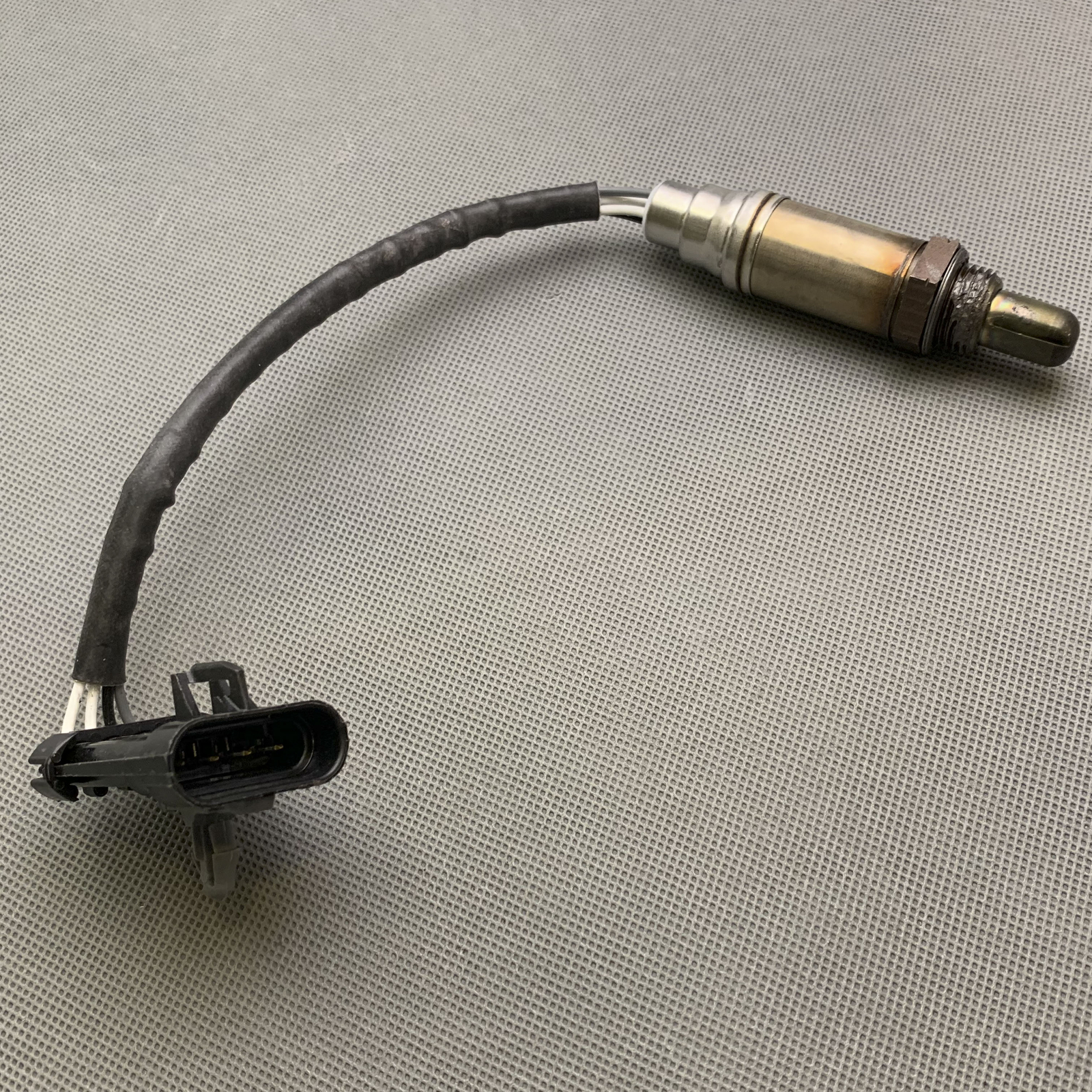 OE GENUINE Oxygen Sensor O2 0258005703 For Acura Oldsmobile Isuzu Chevy Pontiac