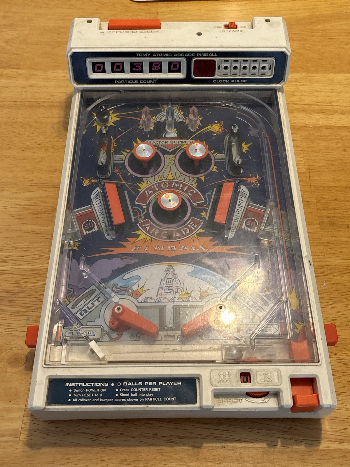 Tomy Atomic Arcade Tabletop pinball Machine Game 1979