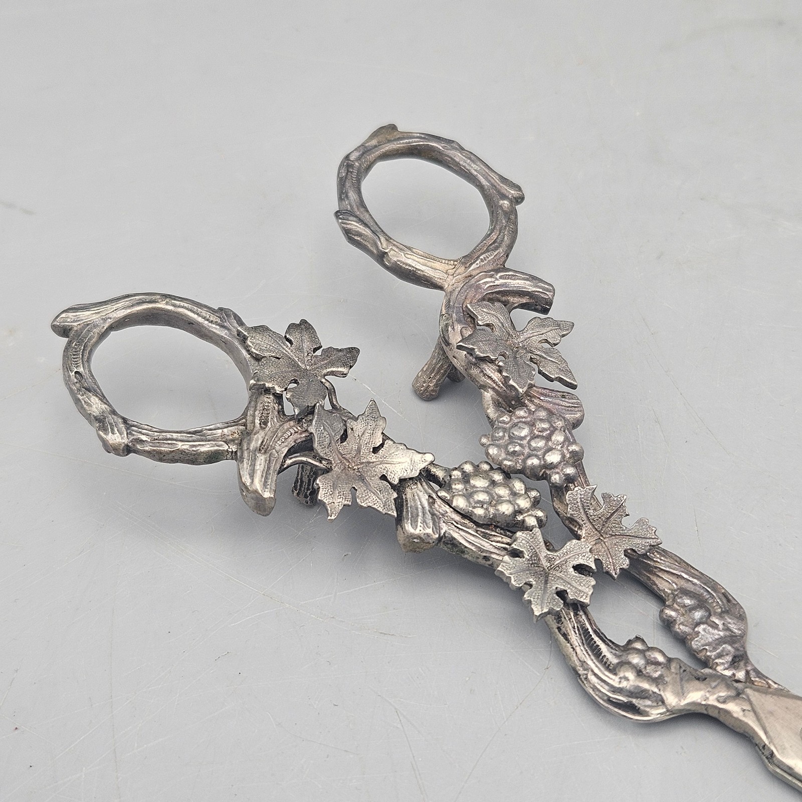 Dutch 833 Silver Grape Shears