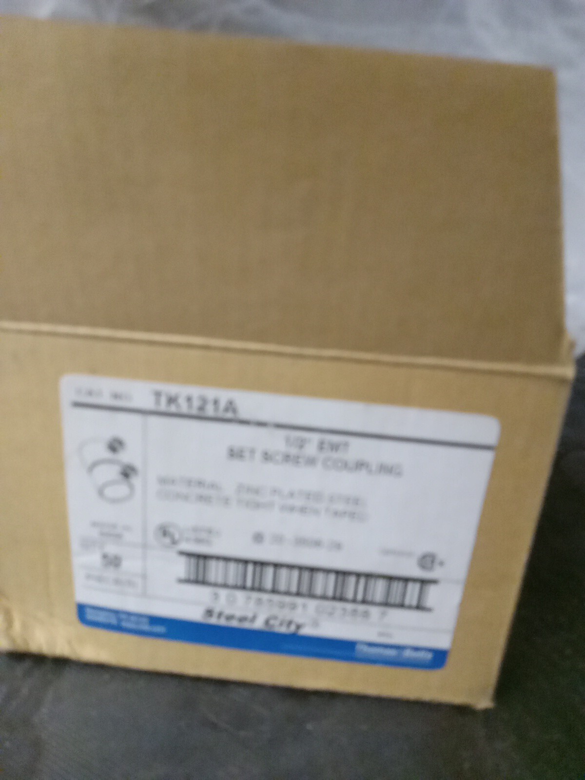 33 PC Steel City 1/2" EMT Set Screw Coupling TK121A. New