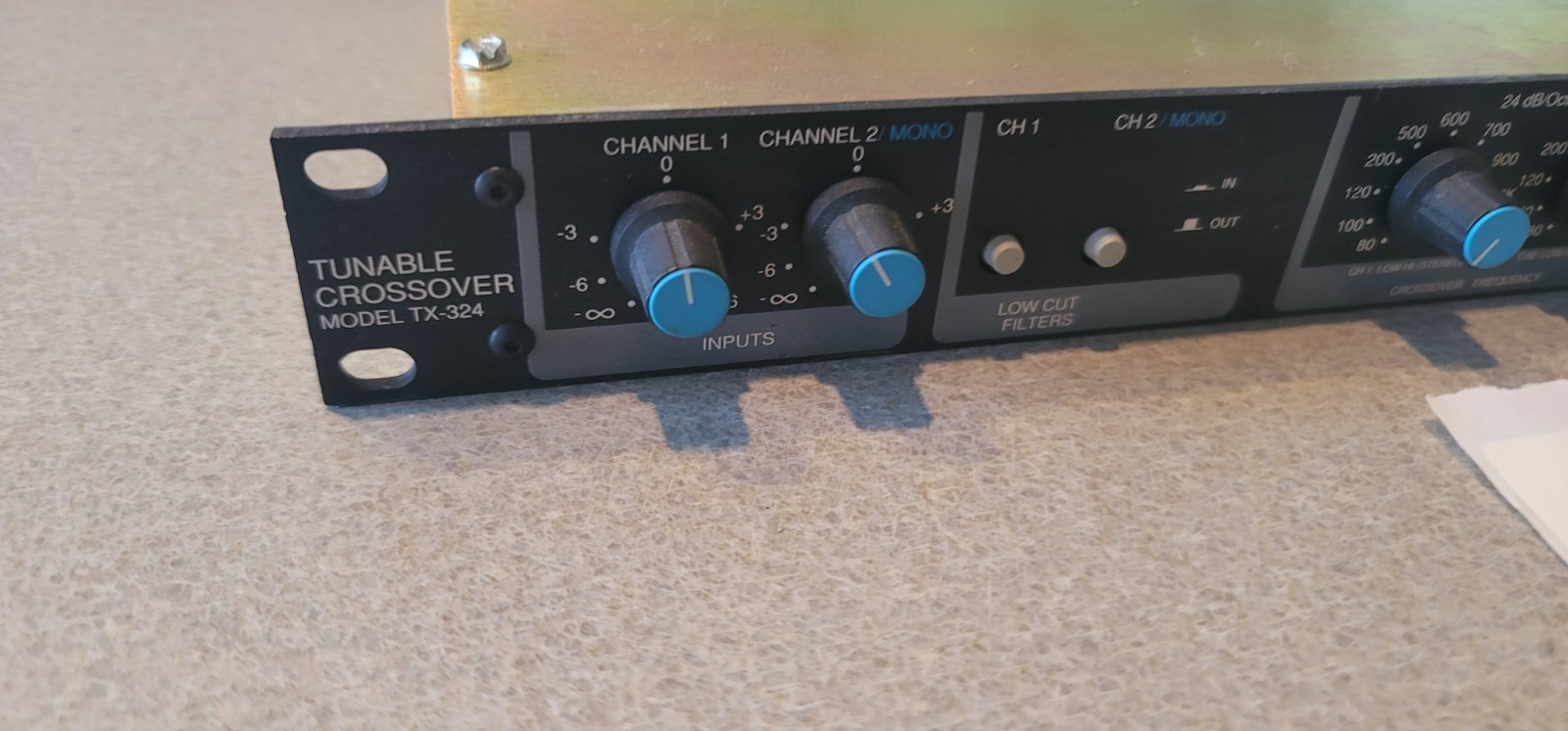 Furman TX-324 Tunable Active 2-way/3-way Crossover/Bandpass Filter