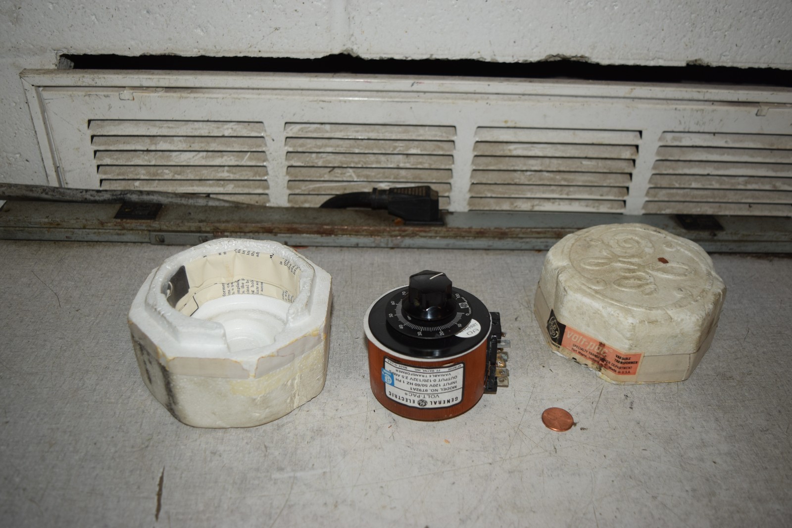 General Electric GE Volt-Pac 9T92A1 Variable Transformer