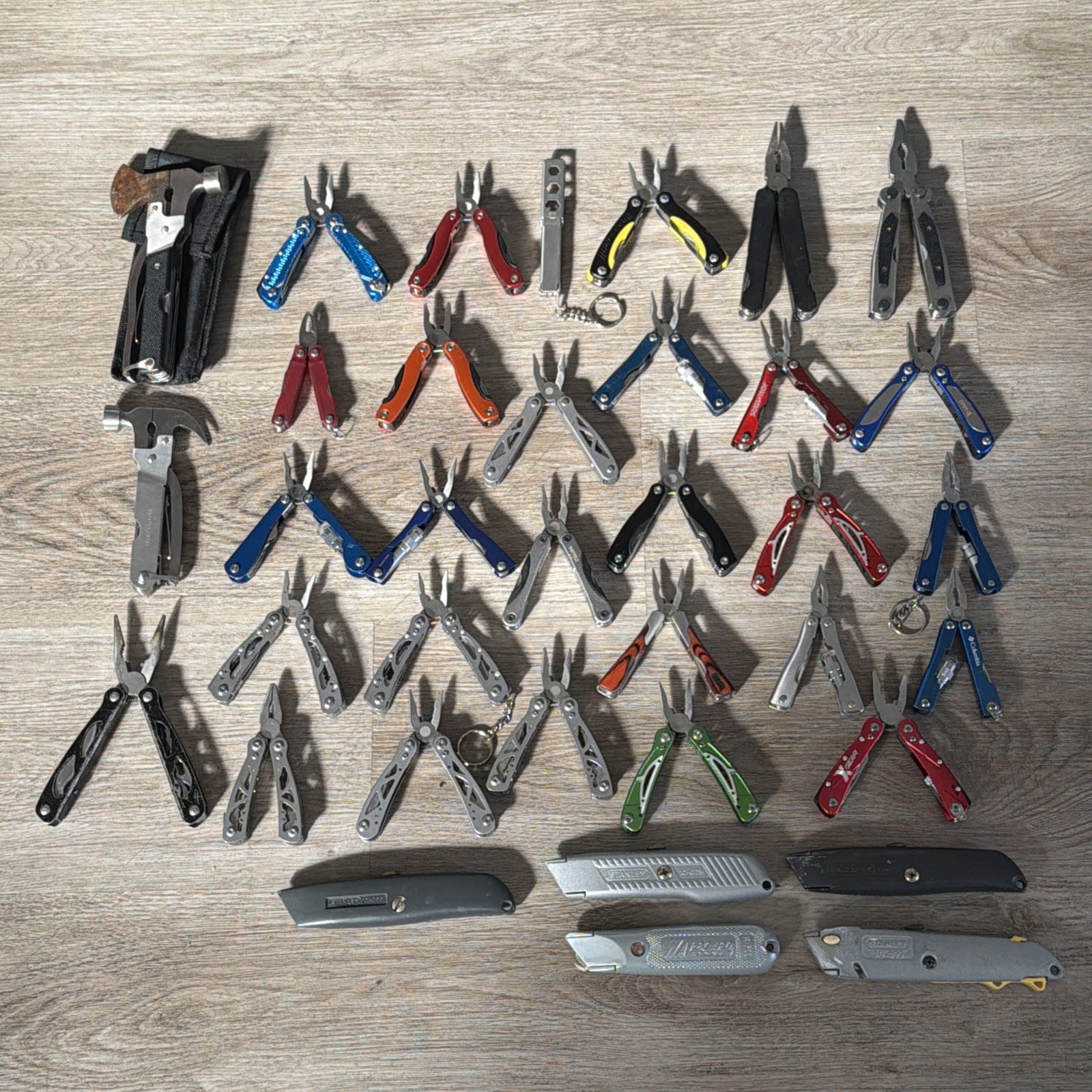 Lot Of 36 Multi Tools Pocket Knives Pliers Knife Tool Clean Outdoors Hunting