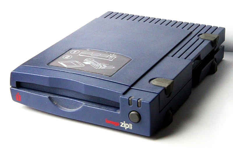 Zip drive, p/n 03101d00 atapi-250