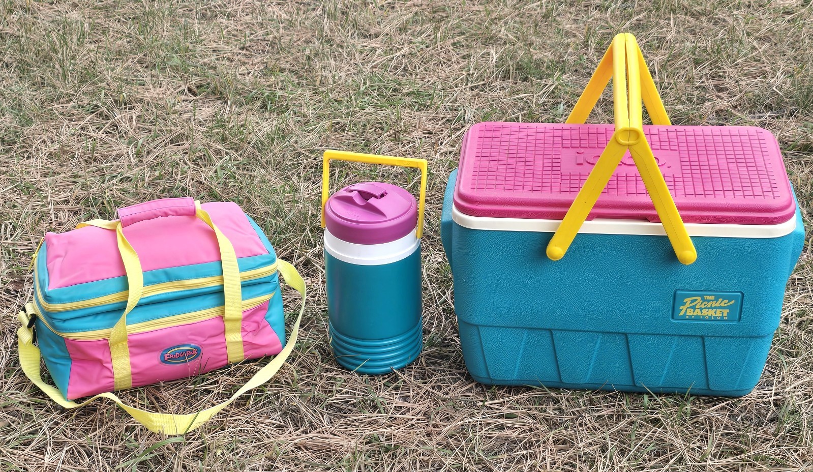 Vtg IGLOO The Picnic Basket Cooler & Jug + Teal Pink Fridge Pak - 1990's Retro