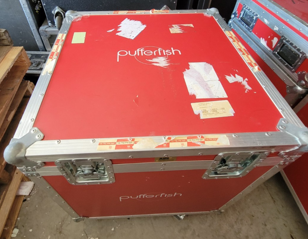 Pufferfish interactive Display sphere works with Barco F35 (NOT INCLUDED)