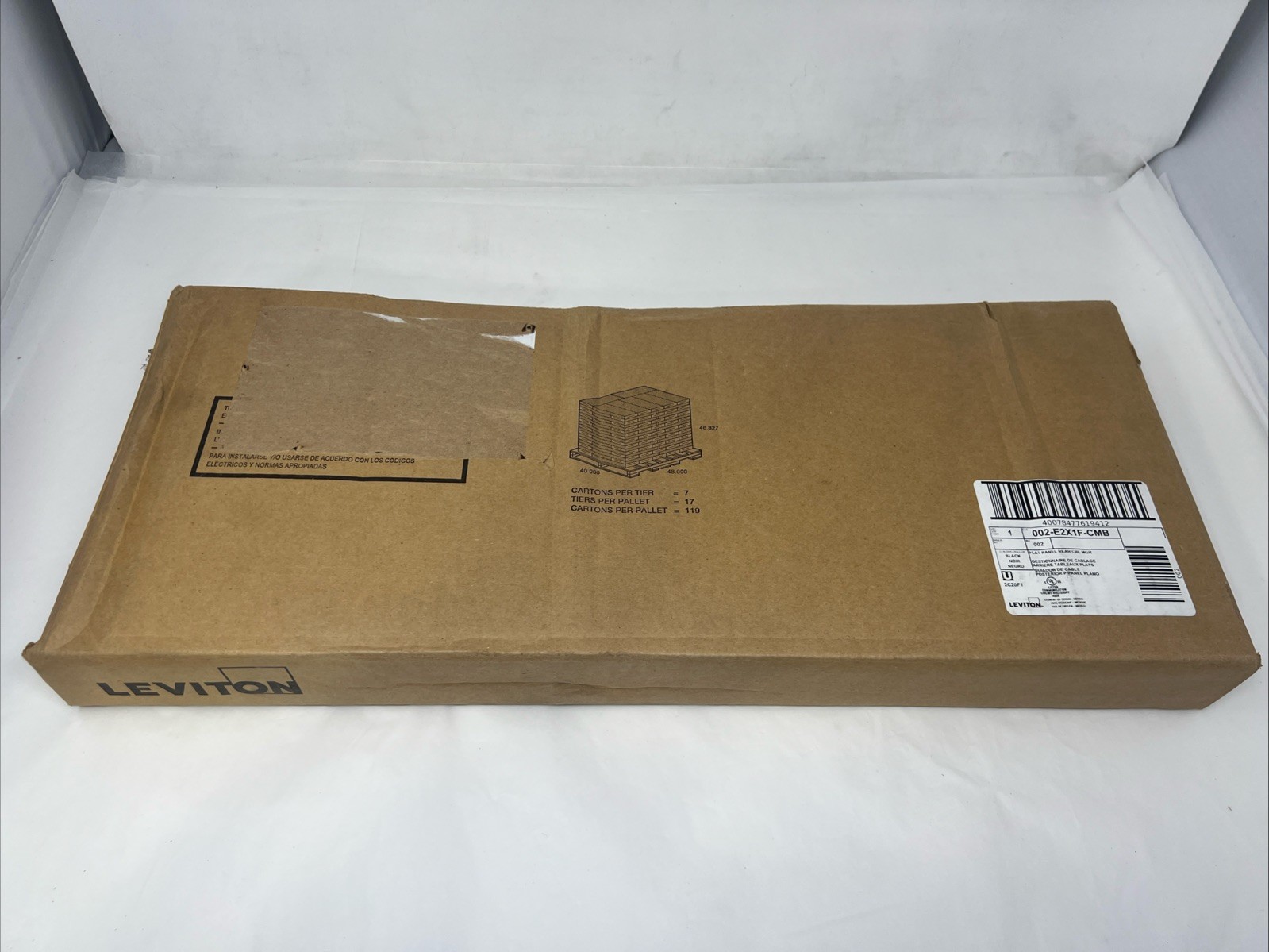 Leviton 002-E2X1F-CMB Flat Panel Rear Cable Manager, Black, 40078477619412