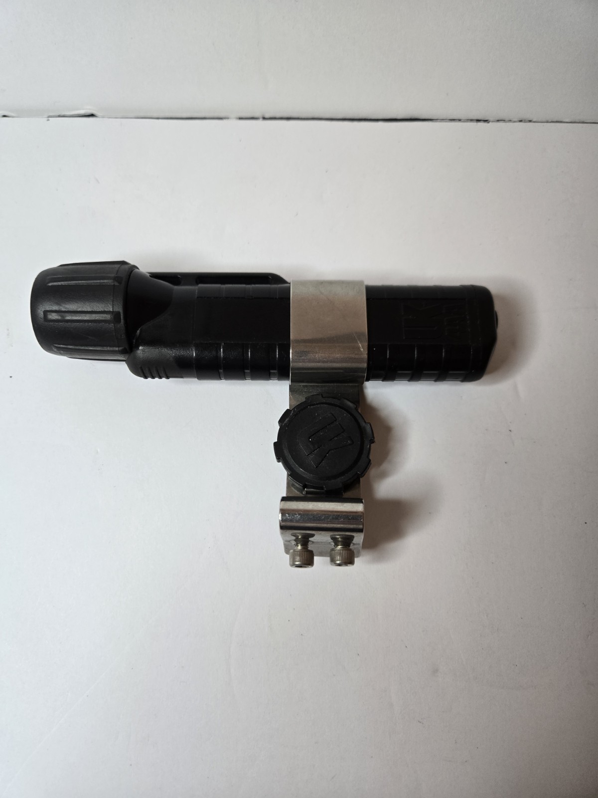 Underwater Kinetics UK 4AA-AS2 Class 1 Xenon Light With Helmet Mount