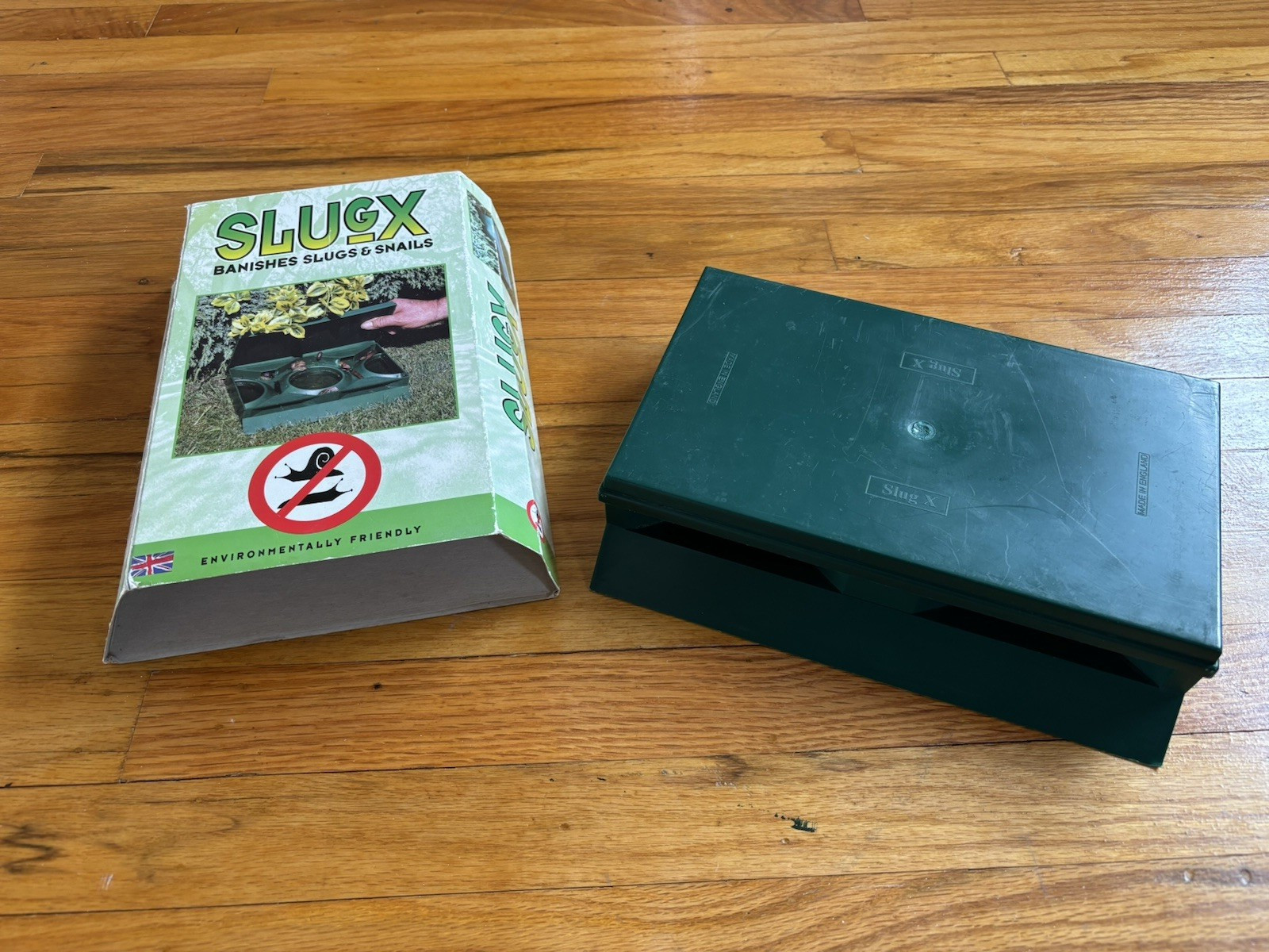 Slug Pub X slugs snails trap Environmentally Organic Friendly - FREE Shipping!