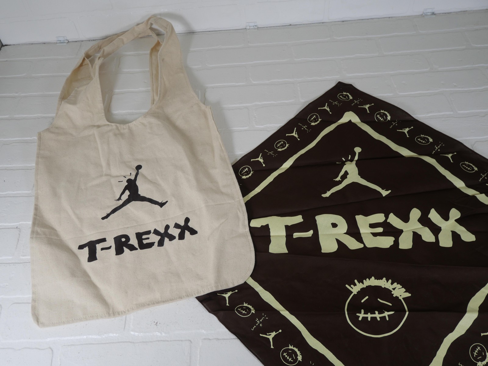 T-REXX Tote Bag and Bandana Set Canvas Natural Brown Basketball Graphic Urban