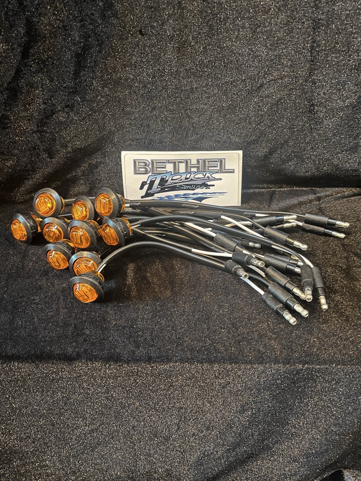 10 Maxxima 3/4" Round Amber 3 LED Penny Marker Clearance Button Lights M09300Y