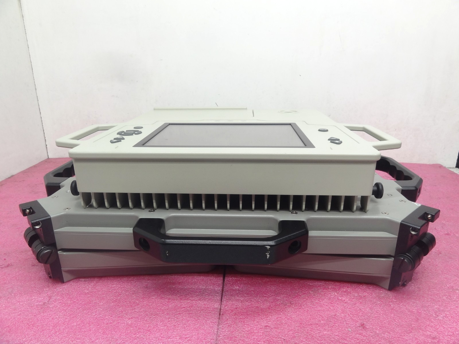 CAMERO XAVER 800 HIGH-PERFORMANCE 3D THROUGH-WALL IMAGING SYSTEM **READ** T9-D11