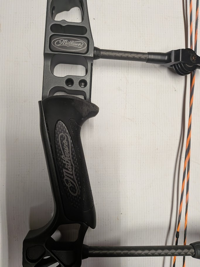 Mathews TRX 34 Target Archery Compound Bow! RH 30" 50-60lb.