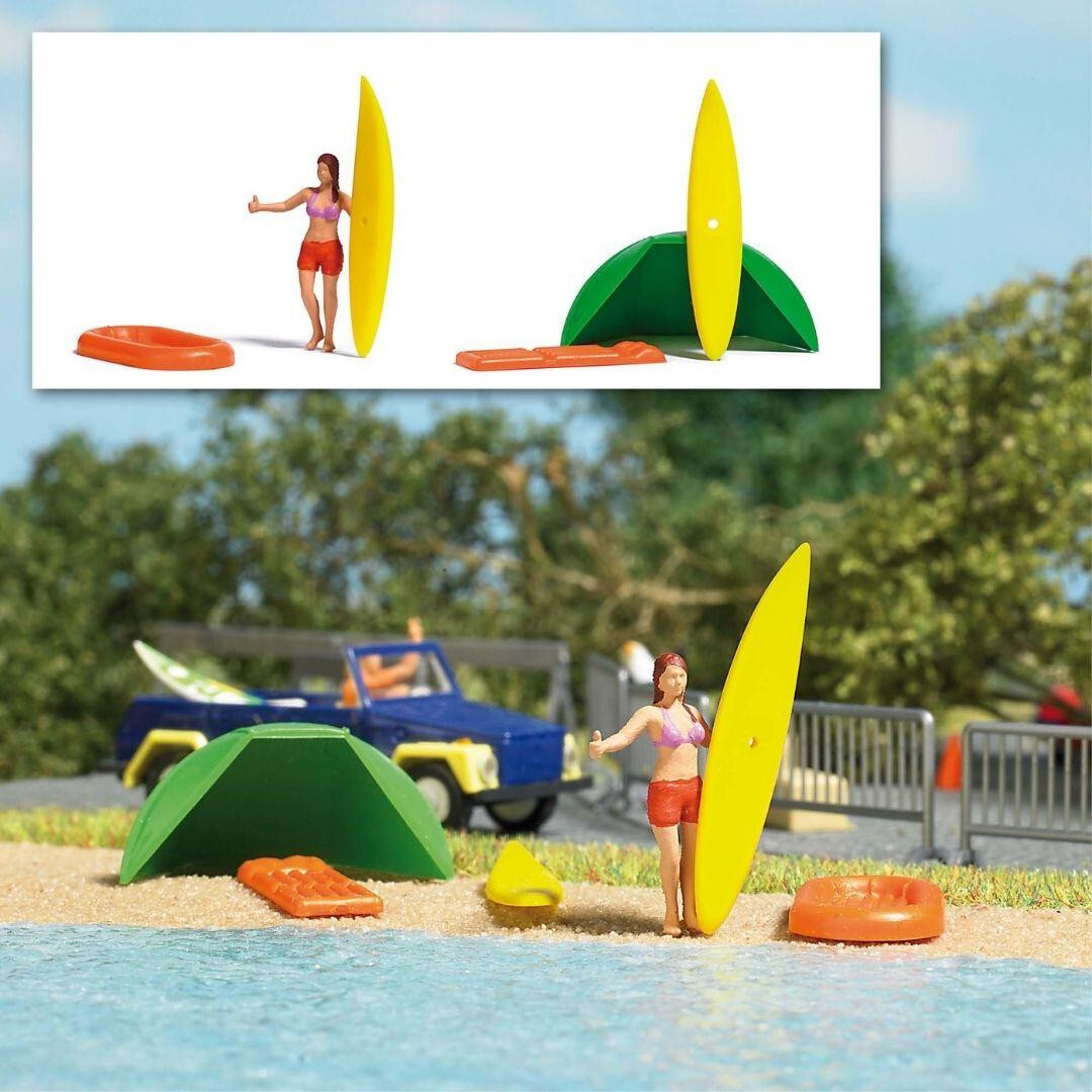 On the beach Action set HO/OO Gauge Busch 7943